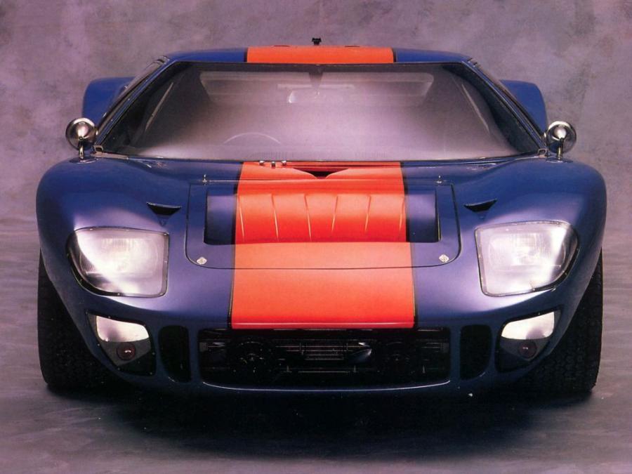  Ford GT40 1968 года  (фото 4 из 13)